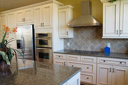Make Sure Your Cabinet Refacing Project Goes Smoothly